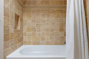 16W658 Therese Ct, Willowbrook, IL 60527 - Photo 19