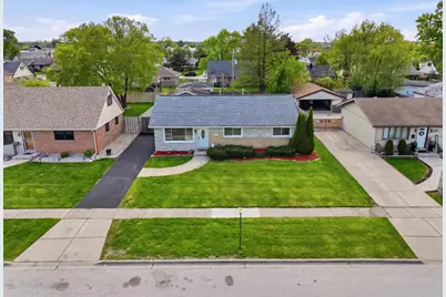 8718 Cranbrook Lane, Bridgeview, IL 60455 - Photo 21