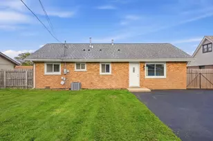 8718 Cranbrook Ln, Bridgeview, IL 60455 - Photo 15