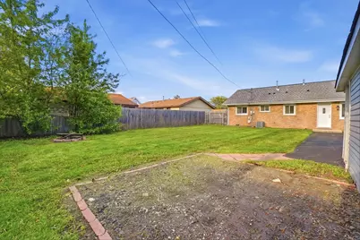 8718 Cranbrook Lane, Bridgeview, IL 60455 - Photo 17