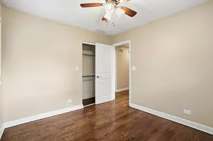 8718 Cranbrook Ln, Bridgeview, IL 60455 - Photo 11
