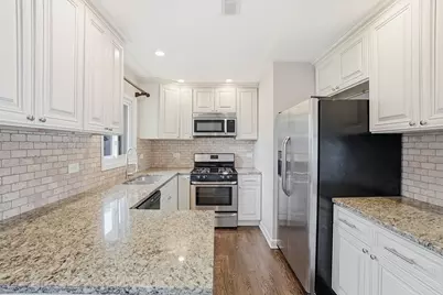 8718 Cranbrook Lane, Bridgeview, IL 60455 - Photo 5