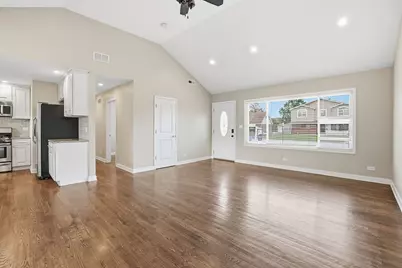 8718 Cranbrook Lane, Bridgeview, IL 60455 - Photo 3
