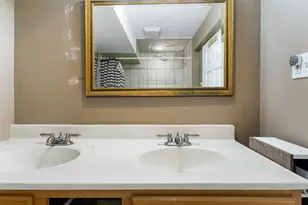 1751 W Chase Ave, Chicago, IL 60626 - Photo 15