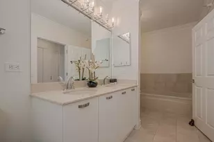 635 N Dearborn St, Chicago, IL 60654 - Photo 21