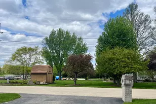 2401 Fairview Ave, Johnsburg, IL 60051 - Photo 65