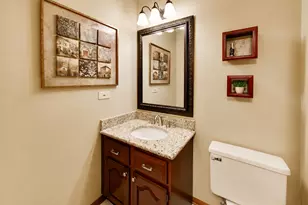 1265 N Scarlet Dr, Addison, IL 60101 - Photo 25
