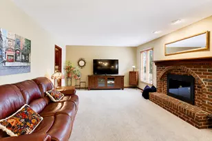 1265 N Scarlet Dr, Addison, IL 60101 - Photo 17