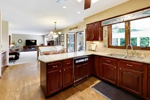 1265 N Scarlet Dr, Addison, IL 60101 - Photo 13