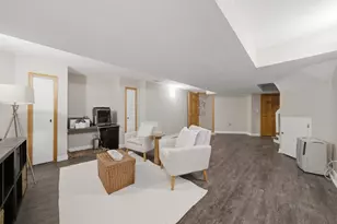 5801 N Kenton Ave, Chicago, IL 60646 - Photo 41