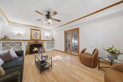 5801 N Kenton Avenue, Chicago, IL 60646 - Photo 7