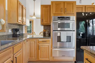 5801 N Kenton Ave, Chicago, IL 60646 - Photo 17