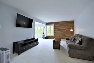 225 Lake Blvd, Buffalo Grove, IL 60089 - Photo 5