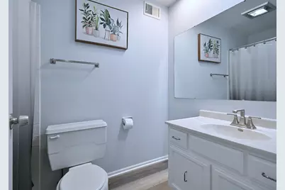 225 Lake Boulevard #560, Buffalo Grove, IL 60089 - Photo 27