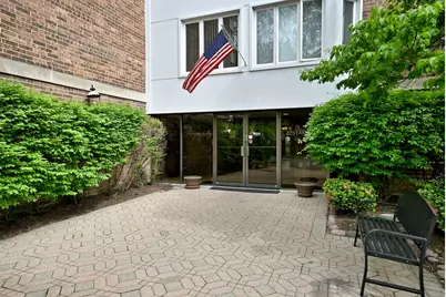 225 Lake Boulevard #560, Buffalo Grove, IL 60089 - Photo 3