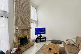 2164 Seaver Ln, Hoffman Estates, IL 60169 - Photo 7