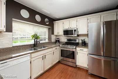 17 Peach Tree Lane, Westmont, IL 60559 - Photo 7