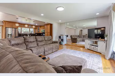 2632 Sarah Street, Franklin Park, IL 60131 - Photo 5