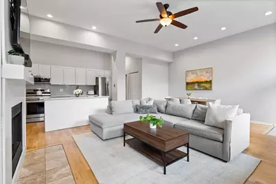 2512 N Bosworth Avenue #208, Chicago, IL 60614 - Photo 7
