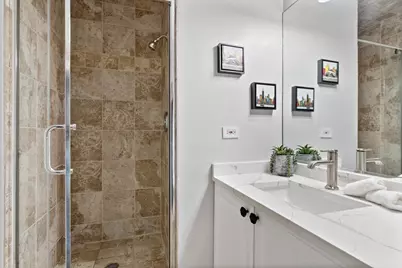 2512 N Bosworth Avenue #208, Chicago, IL 60614 - Photo 17