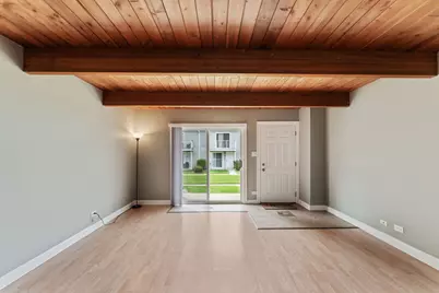 485 Meadow Green Lane, Round Lake Beach, IL 60073 - Photo 5