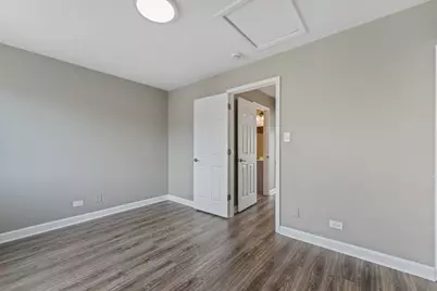 485 Meadow Green Lane, Round Lake Beach, IL 60073 - Photo 17