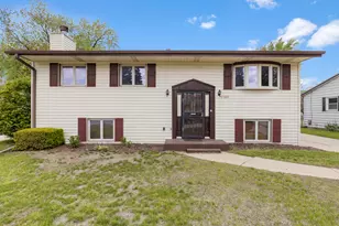 2120 Coronet Rd, Loves Park, IL 61111 - Photo 1