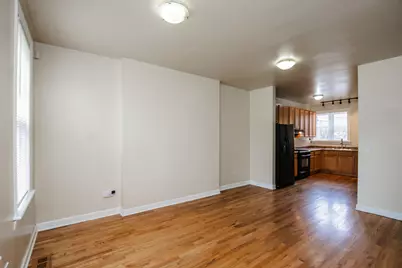 10433 S Corliss Avenue, Chicago, IL 60628 - Photo 5