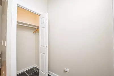 10433 S Corliss Avenue, Chicago, IL 60628 - Photo 7