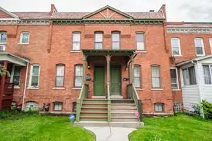 10433 S Corliss Ave, Chicago, IL 60628 - Photo 1