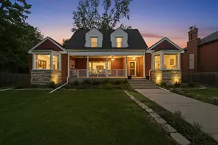 6830 W 112th Pl, Worth, IL 60482 - Photo 1