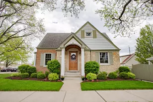 5222 N Oriole Ave, Chicago, IL 60656 - Photo 1
