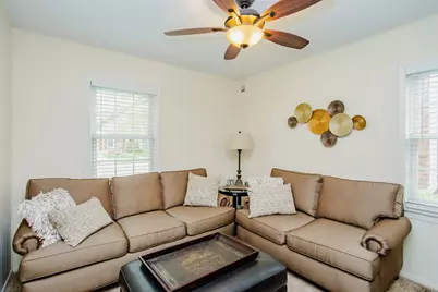 5222 N Oriole Avenue, Chicago, IL 60656 - Photo 17