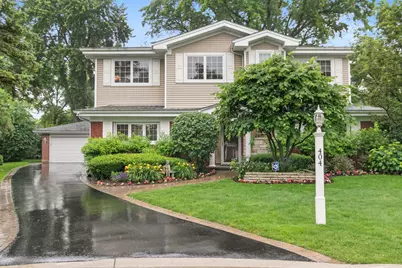 404 Sunset Drive, Wilmette, IL 60091 - Photo 1