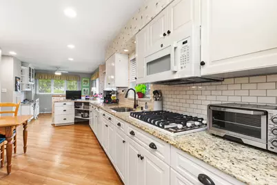 404 Sunset Drive, Wilmette, IL 60091 - Photo 15