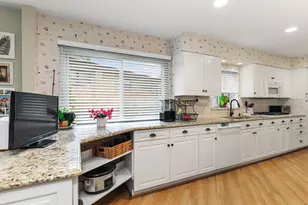 404 Sunset Dr, Wilmette, IL 60091 - Photo 17