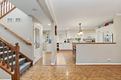404 Sunset Drive, Wilmette, IL 60091 - Photo 7
