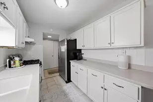 5S040 Pebblewood Ln, Naperville, IL 60563 - Photo 5
