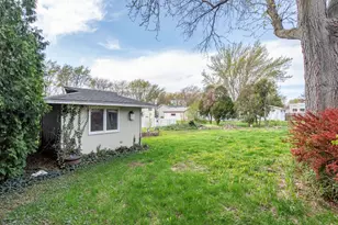 814 Holdridge Ave, Winthrop Harbor, IL 60096 - Photo 23