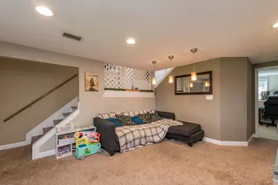 814 Holdridge Avenue, Winthrop Harbor, IL 60096 - Photo 17
