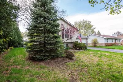 814 Holdridge Avenue, Winthrop Harbor, IL 60096 - Photo 3
