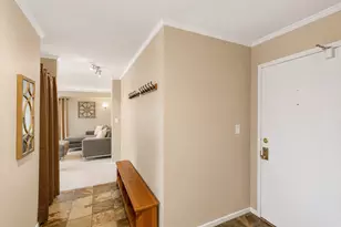 35 S Baybrook Dr, Palatine, IL 60074 - Photo 9