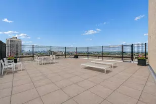 2930 N Sheridan Rd, Chicago, IL 60657 - Photo 23