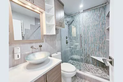 9442 Bay Colony Drive #3E, Des Plaines, IL 60016 - Photo 13