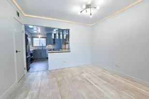 9442 Bay Colony Dr, Des Plaines, IL 60016 - Photo 7