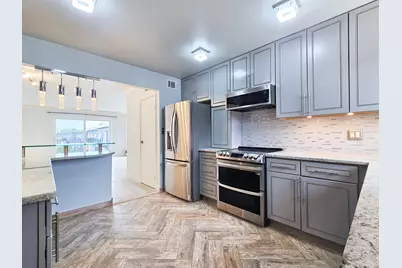9442 Bay Colony Drive #3E, Des Plaines, IL 60016 - Photo 5
