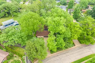 16 Green Ridge Rd, Elgin, IL 60120 - Photo 5