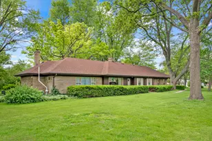 16 Green Ridge Rd, Elgin, IL 60120 - Photo 11