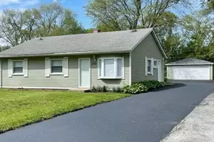 15352 Troy Ave, Markham, IL 60428 - Photo 1