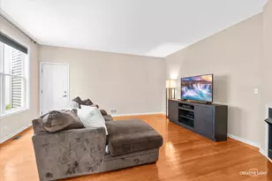 1005 Hummingbird Way, Bartlett, IL 60103 - Photo 3